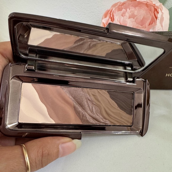 Hourglass Modernist Eyeshadow Palette -INFINITY - Picture 5 of 9
